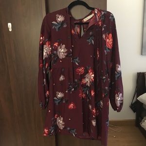 Abercrombie Tie Neck Shift Dress